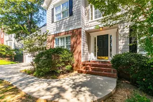 749 Sunny Field Ln, Lawrenceville, GA 30043 - Photo 6