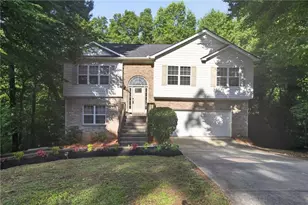 9917 Silver Leaf Ct, Douglasville, GA 30135 - Photo 2