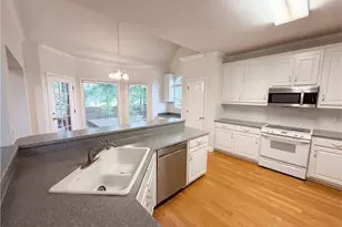 909 Mendenhall Way, Grayson, GA 30017 - Photo 10