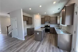 825 Oakmont Trce, Canton, GA 30114 - Photo 2
