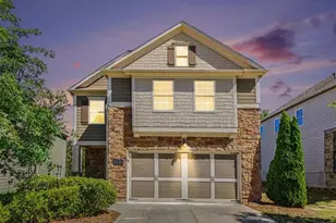 6536 Crosscreek Ln, Flowery Branch, GA 30542 - Photo 2