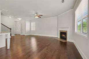 6536 Crosscreek Ln, Flowery Branch, GA 30542 - Photo 8