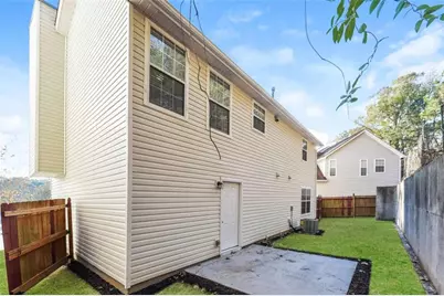 5539 Sapphire Circle, Ellenwood, GA 30294 - Photo 2