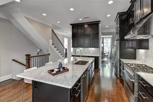 342 Brownstones Circle, Atlanta, GA 30312 - Photo 2