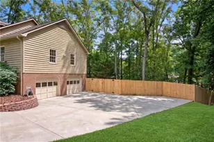 2719 Huckleberry Path, Marietta, GA 30062 - Photo 2