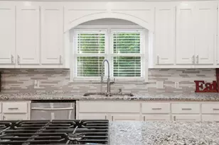 2785 Shoemaker Ln, Snellville, GA 30039 - Photo 16