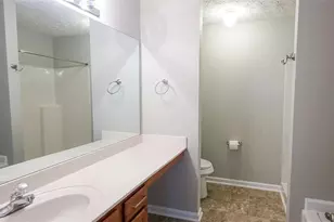1426 Penhurst Dr, Lawrenceville, GA 30043 - Photo 8
