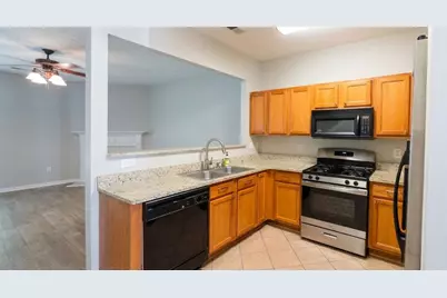 1426 Penhurst Drive, Lawrenceville, GA 30043 - Photo 6