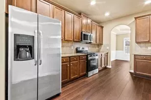 3920 Lake Manor Way, Atlanta, GA 30349 - Photo 4