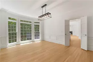 8965 Laurel Way, Johns Creek, GA 30022 - Photo 18