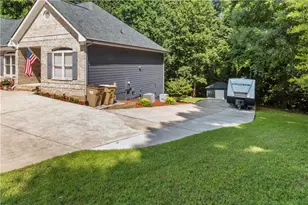 6426 Kettle Creek Way, Flowery Branch, GA 30542 - Photo 4