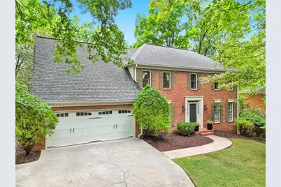 335 Woodchuck Court, Roswell, GA 30076 - Photo 2
