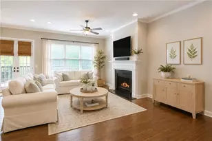 1011 Milhaven Dr, Roswell, GA 30076 - Photo 2