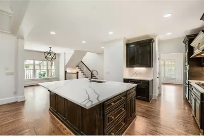 3406 Keswick Court, Chamblee, GA 30341 - Photo 6