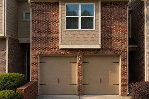 2252 Oakland Downs Way, Lawrenceville, GA 30044 - Photo 2