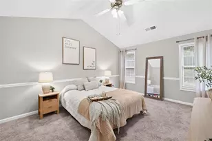 714 Sunny Field Ln, Lawrenceville, GA 30043 - Photo 2