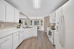 714 Sunny Field Ln, Lawrenceville, GA 30043 - Photo 10