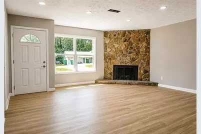 1818 Petite Lane, Lithonia, GA 30058 - Photo 4