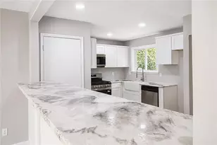 1818 Petite Ln, Lithonia, GA 30058 - Photo 14