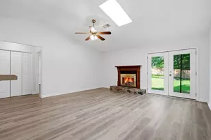 4061 Keheley Glen Dr NE, Marietta, GA 30066 - Photo 2