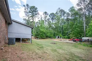 303 Wildwood Dr, Dallas, GA 30132 - Photo 8