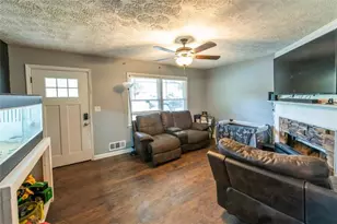 303 Wildwood Dr, Dallas, GA 30132 - Photo 12