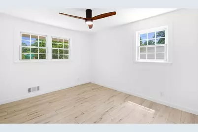 2938 Heather Drive, Atlanta, GA 30344 - Photo 32