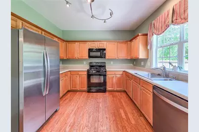 9025 Friarbridge Drive, Suwanee, GA 30024 - Photo 12