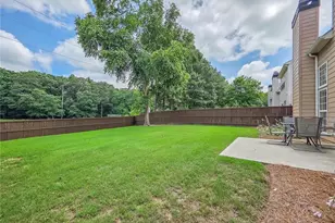 9025 Friarbridge Dr, Suwanee, GA 30024 - Photo 32