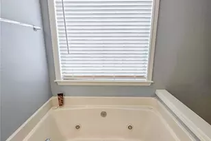9025 Friarbridge Dr, Suwanee, GA 30024 - Photo 24