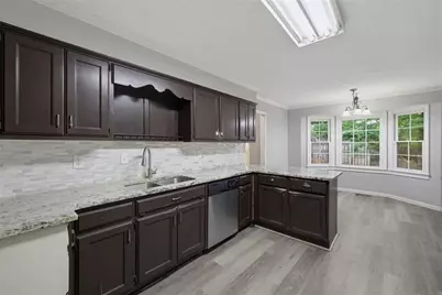 805 Connell Lane, Lawrenceville, GA 30044 - Photo 10