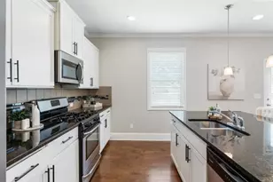 6734 Birch Bark Wy, Flowery Branch, GA 30542 - Photo 10