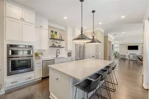 2381 Brissett Ln, Brookhaven, GA 30319 - Photo 2