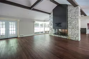 5270 Riverview Rd, Atlanta, GA 30327 - Photo 4