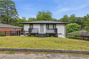 111 Victor Cir NW, Atlanta, GA 30314 - Photo 4