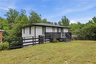 111 Victor Cir NW, Atlanta, GA 30314 - Photo 6