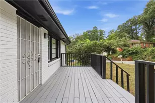 111 Victor Cir NW, Atlanta, GA 30314 - Photo 10