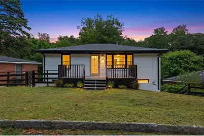 111 Victor Circle NW, Atlanta, GA 30314 - Photo 2