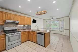 4051 Silver Fir Ct NE, Marietta, GA 30066 - Photo 6