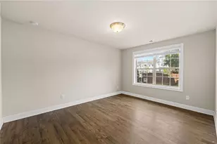 1098 Township Square, Alpharetta, GA 30022 - Photo 38