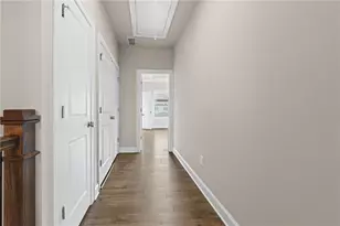 1098 Township Square, Alpharetta, GA 30022 - Photo 22