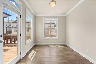 1098 Township Square, Alpharetta, GA 30022 - Photo 18
