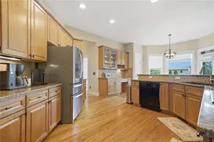 2440 Saxony Trce, Alpharetta, GA 30005 - Photo 12