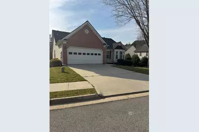 584 The Boulevard, Newnan, GA 30263 - Photo 2