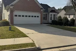 584 The Blvd, Newnan, GA 30263 - Photo 2
