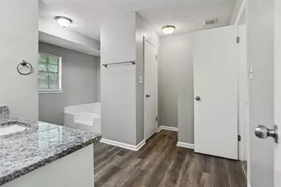 9112 Raven Drive, Jonesboro, GA 30238 - Photo 10
