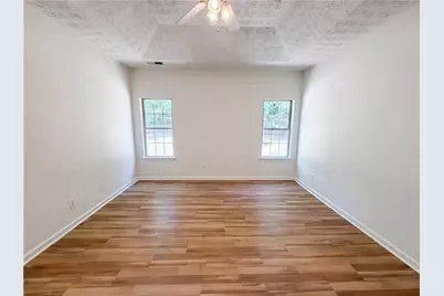 835 Shadow Lake Drive, Lithonia, GA 30058 - Photo 4