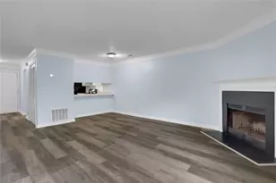 3804 Meadow Green Ct, Peachtree Corners, GA 30092 - Photo 10