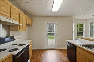 30 Hunters Trce, Covington, GA 30014 - Photo 2