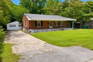 895 Laurel St, Forest Park, GA 30297 - Photo 1